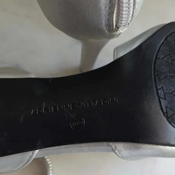 Chic Silver Heels with Rhinestone Accents - Picture 2 of 7